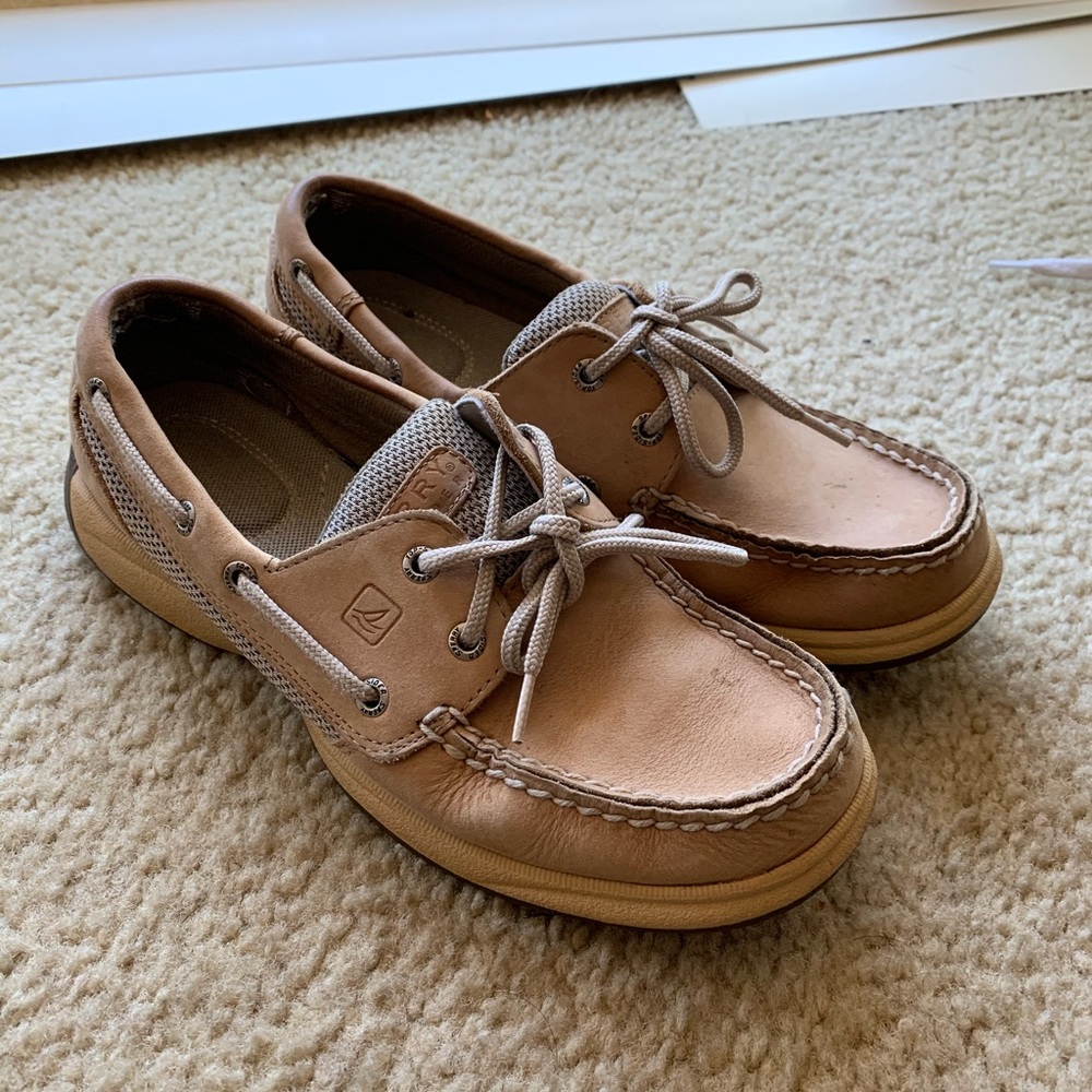 womens sperry’s
